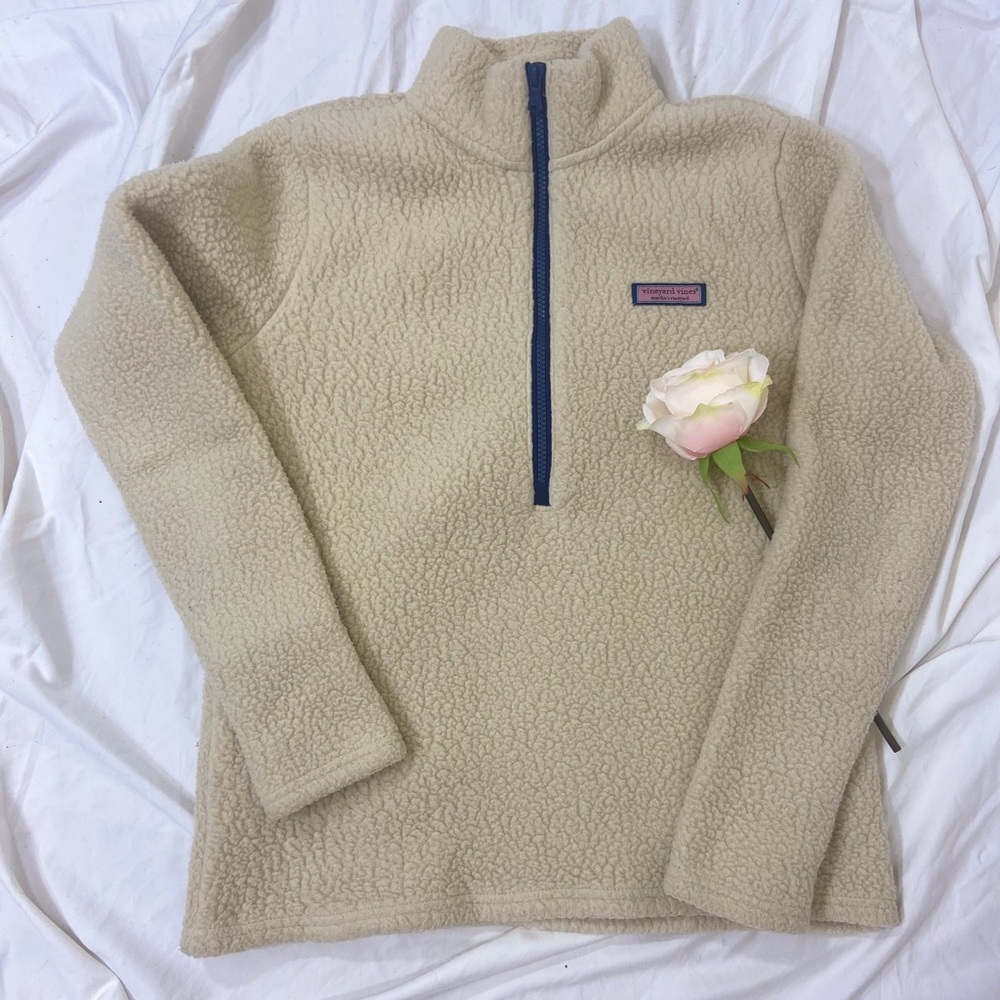 Vineyard vines sweater